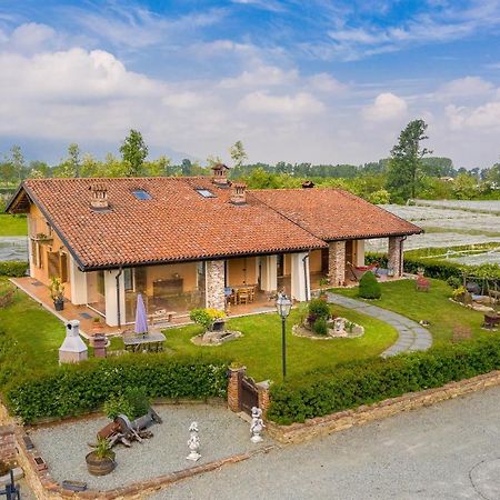 Agriturismo Il Nido Di Bacco Villa Saluzzo Eksteriør bilde