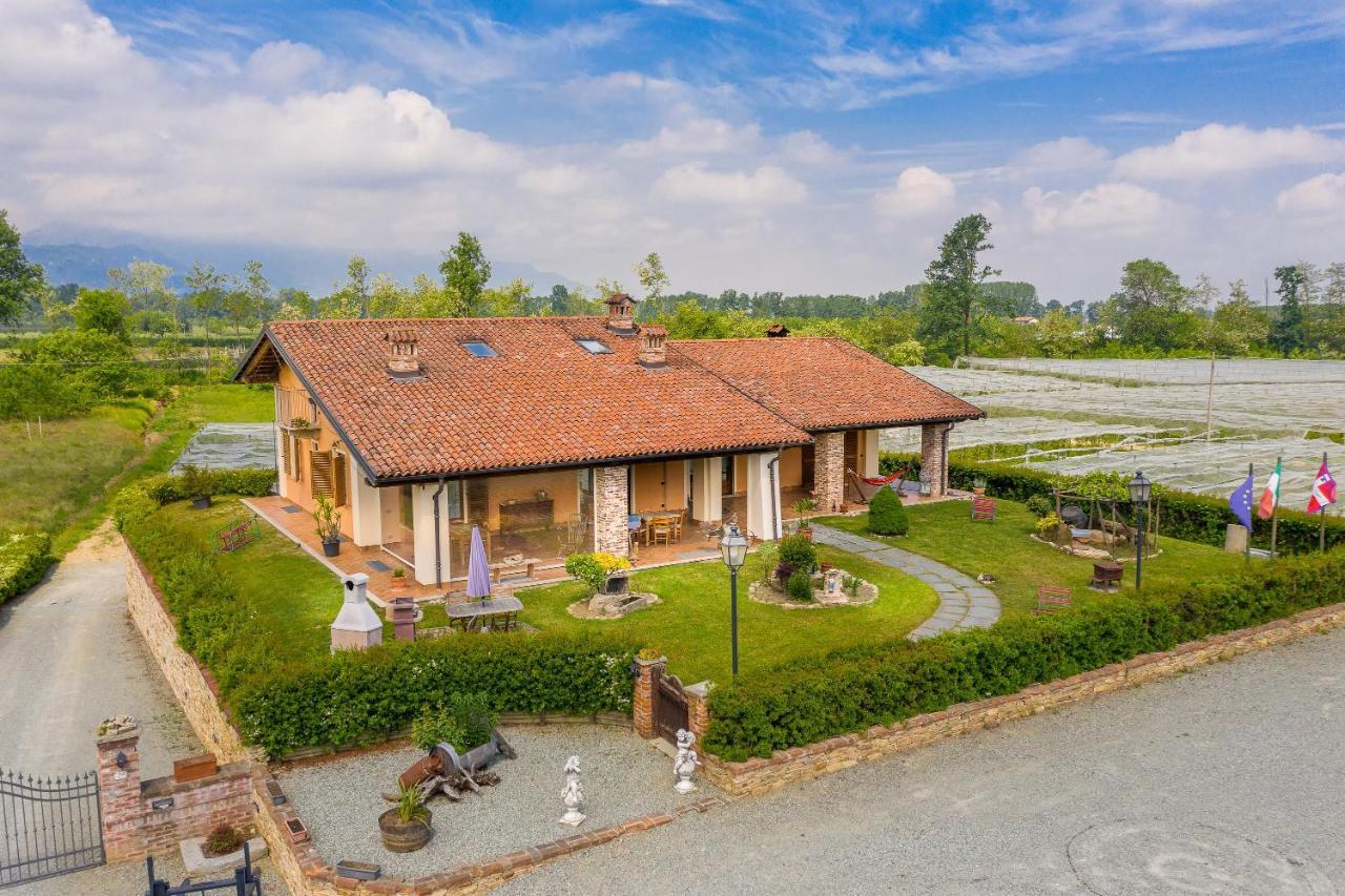 Agriturismo Il Nido Di Bacco Villa Saluzzo Eksteriør bilde